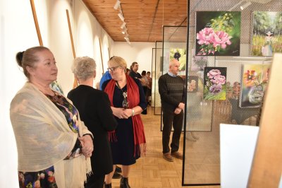 Malwy, róże, fiołki... - Wernisaż wystawy Barbary Harasim